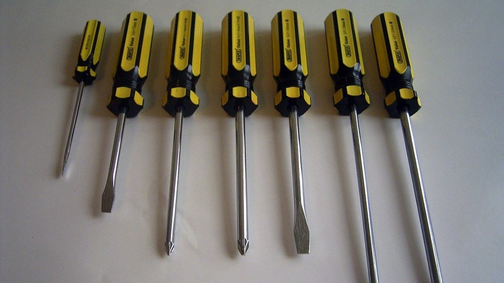 How do i magnetize a screwdriver?