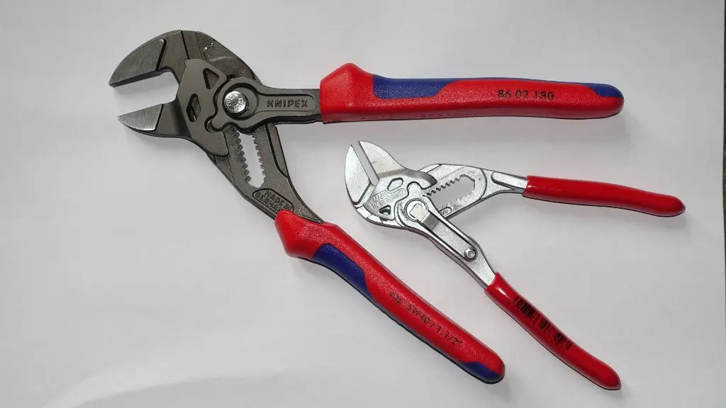 How many types of pliers?