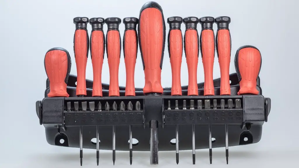 What is a utility knife wused for?