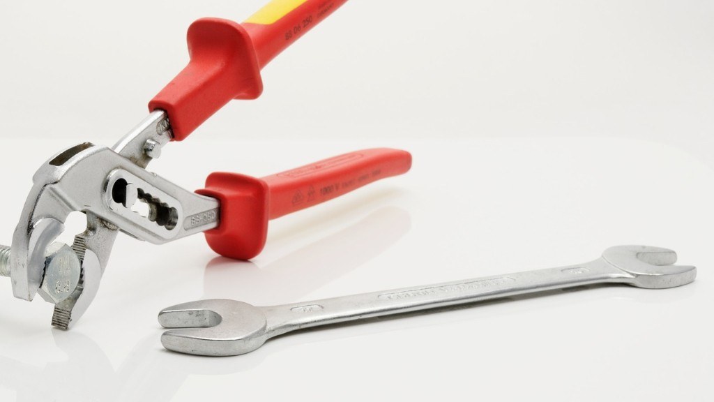 What is a combination spanner?