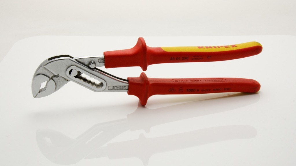 How to take a greenlee utility knife apart?