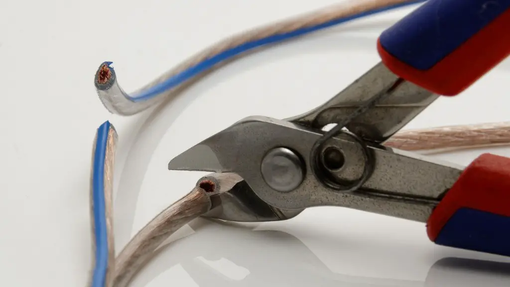 How many different types of pliers are there?