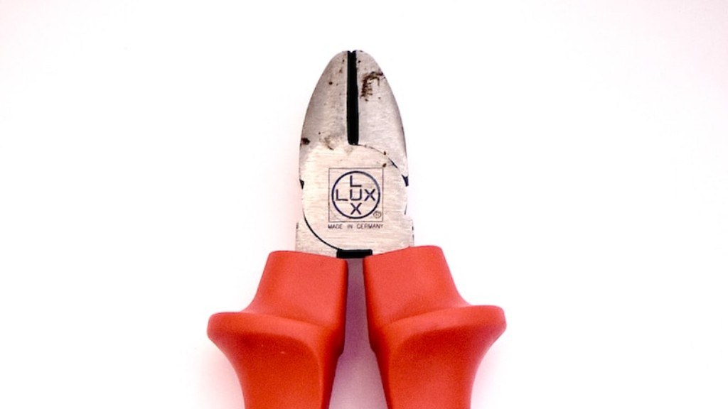 What are the different kinds of pliers?