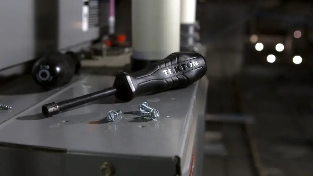 How are screwdriver handles made?